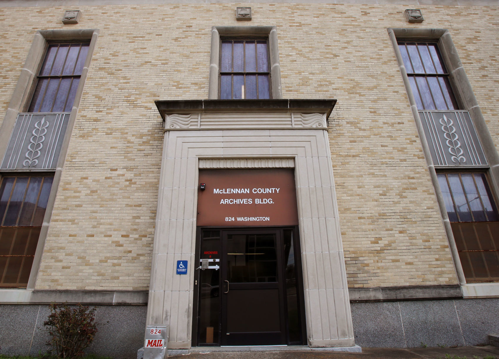 McLennan County Archives Building